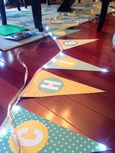 Chibitronics Light-Up Pennant Banner with Circuit Stickers