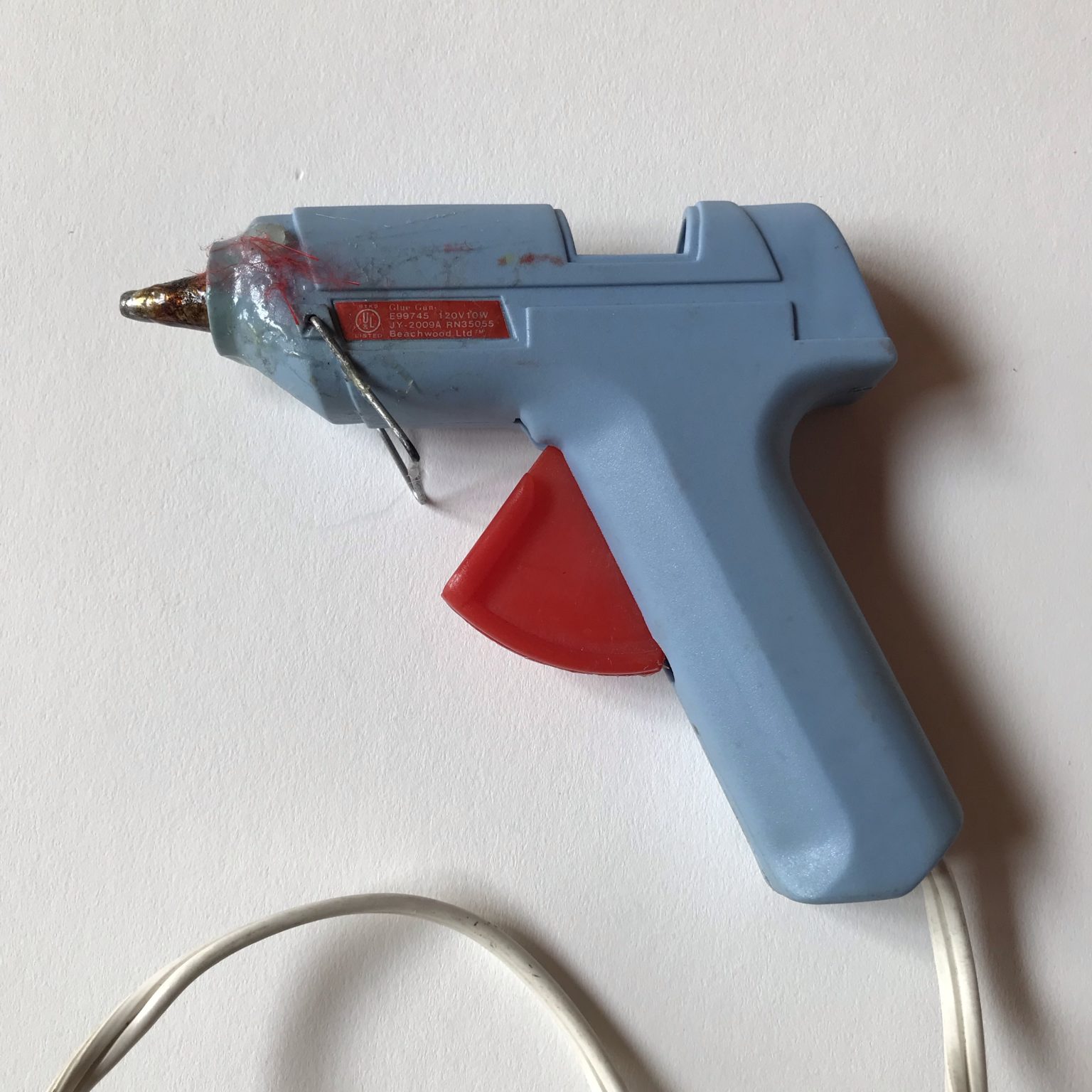 Guide to Conductive Thread | Chibitronics