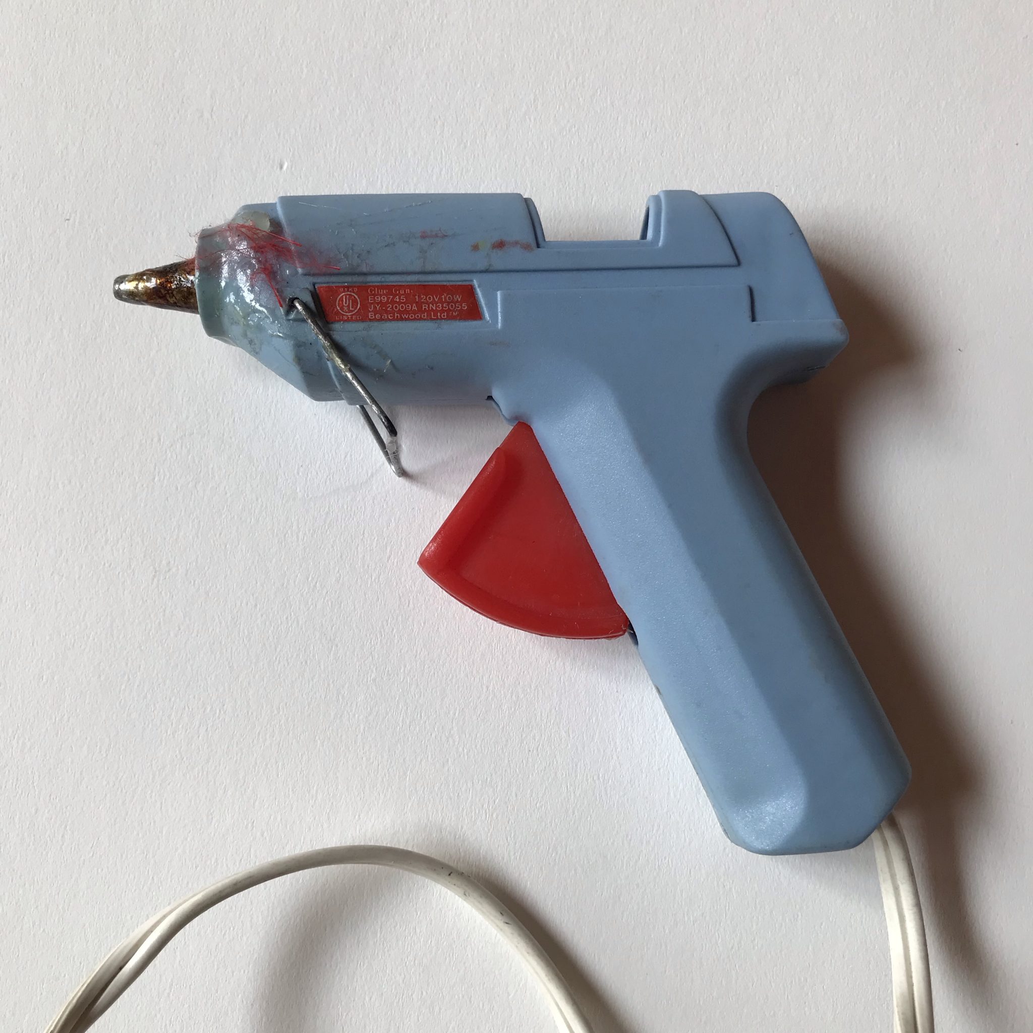 Guide to Conductive Thread Chibitronics