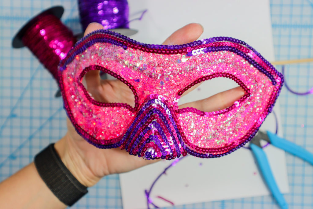 iLoveToCreate Blog: DIY Masquerade Bat Mask