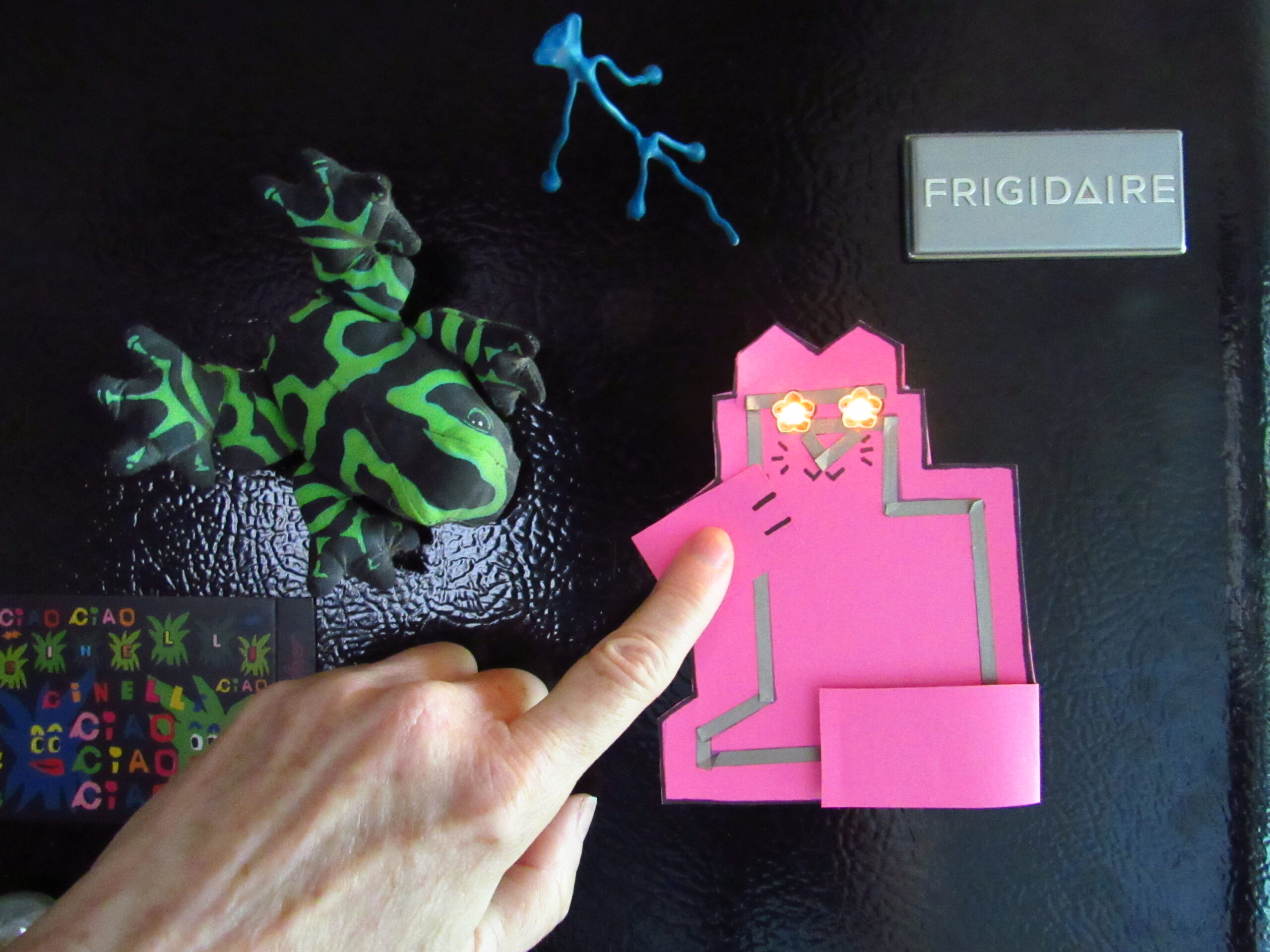 RoboKitty Fridge Magnet with Chibitronics Color-Changing LEDs
